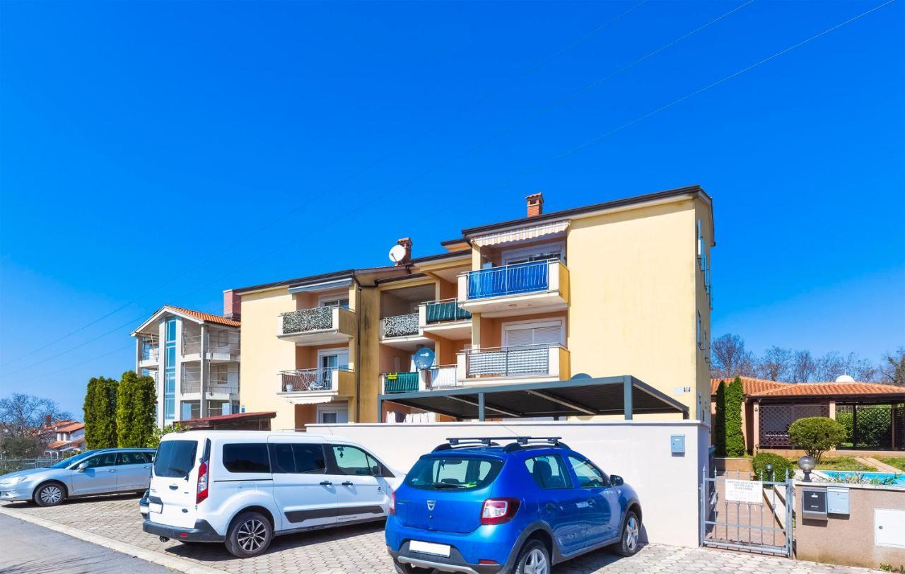 Branko B4 Apartment Пореч Екстериор снимка