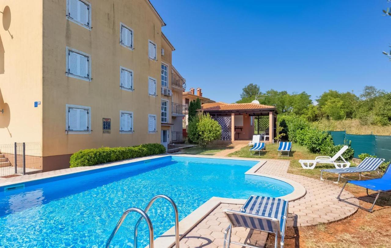 Branko B4 Apartment Пореч Екстериор снимка