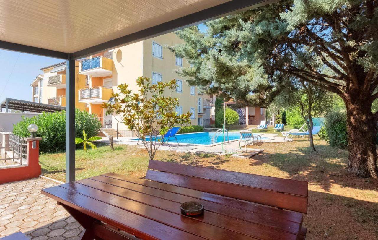 Branko B4 Apartment Пореч Екстериор снимка